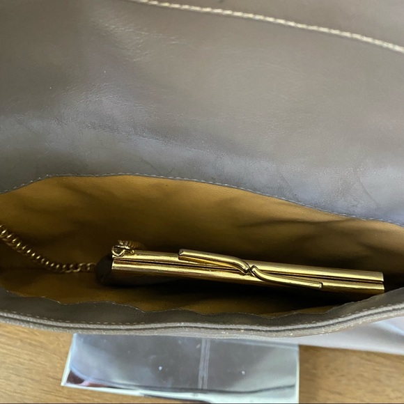 Vintage Lou Taylor Handbag with Mirror and Coin Purse - Picture 5 of 16